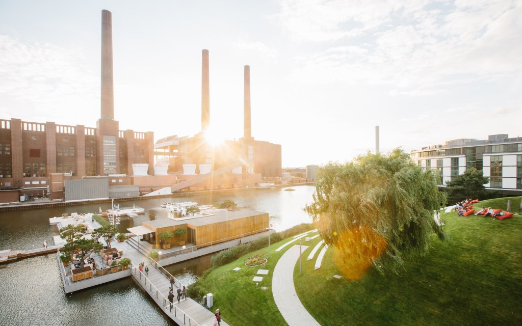 VW Stadt Wolfsburg Besichtigung der Autostadt mit Übernachtung